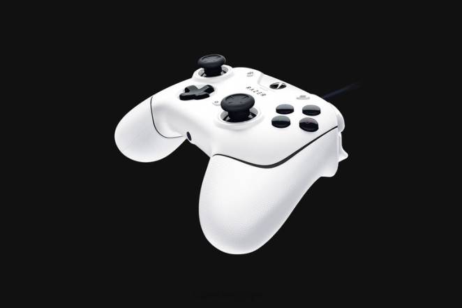 Razer console blanc carcajou v2 F8BX163