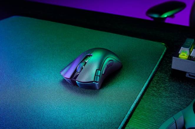 Razer souris une couleur Deathadder v2 hypervitesse F8BX43