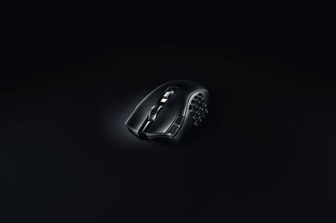 Razer souris une couleur naga v2 hypervitesse F8BX46