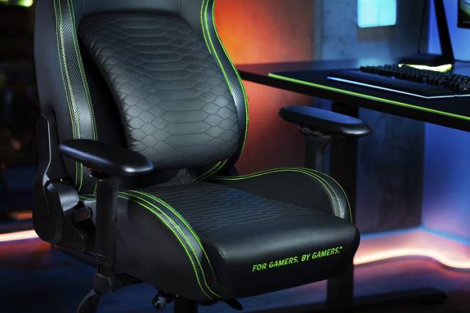 Razer chaise de jeu noir iskur F8BX136